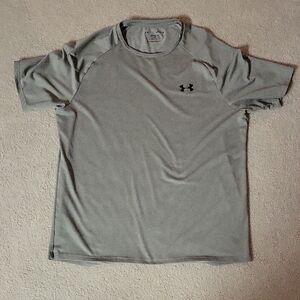 Under Armour Men's Light Gray Short Sleeve Tee